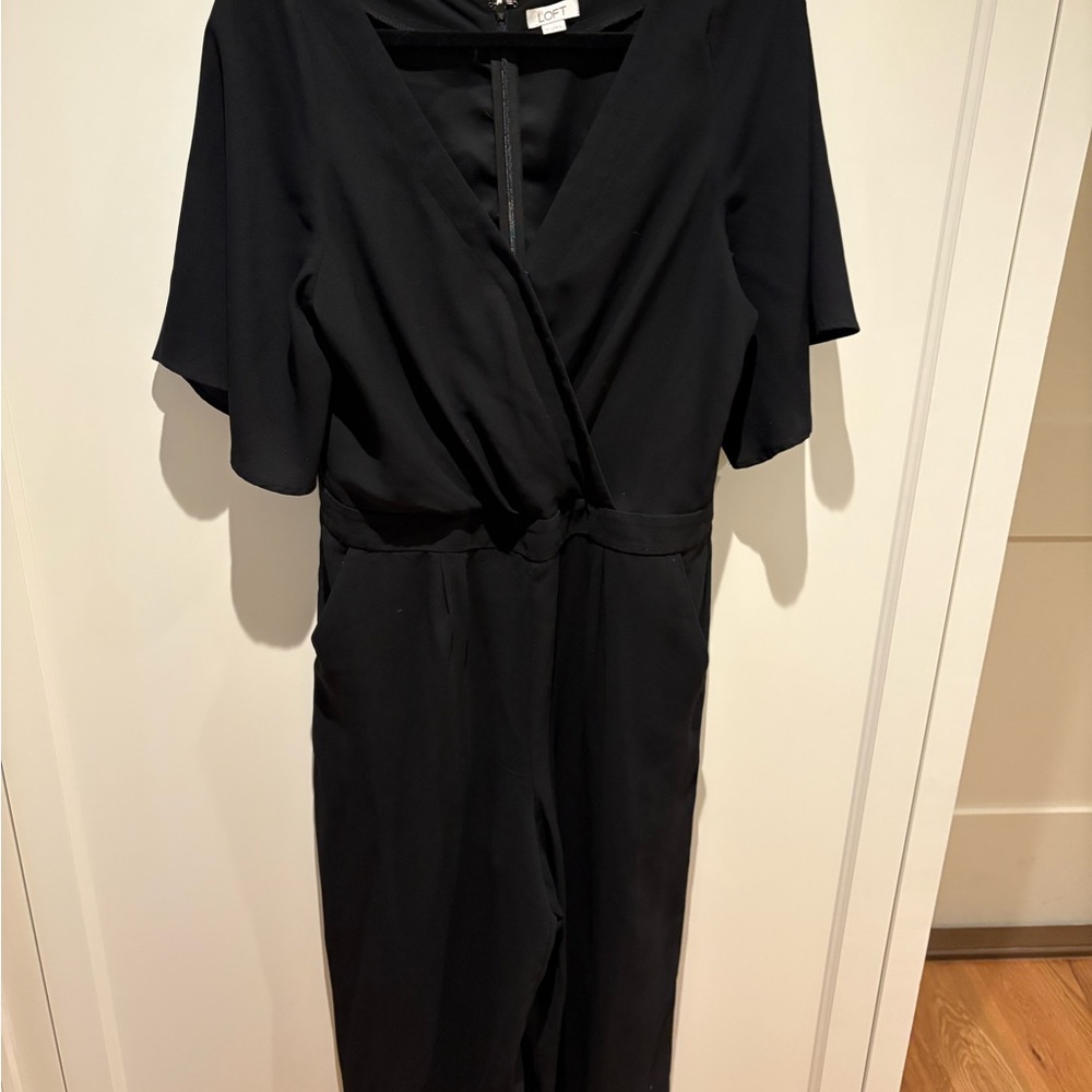 LOFT Classic Black Garment
